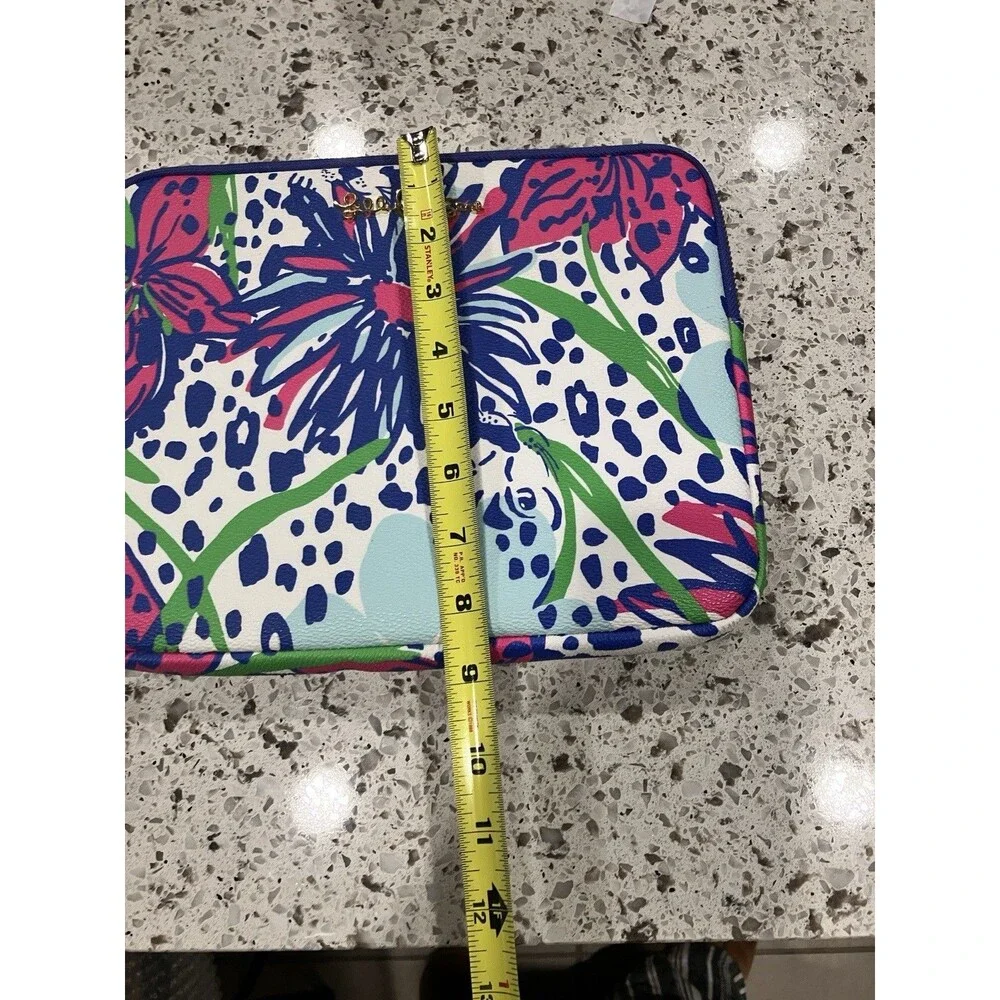 New Lilly Pulitzer iPad Tech Clutch Bag Resort White IN THE GARDEN Purse Handbag